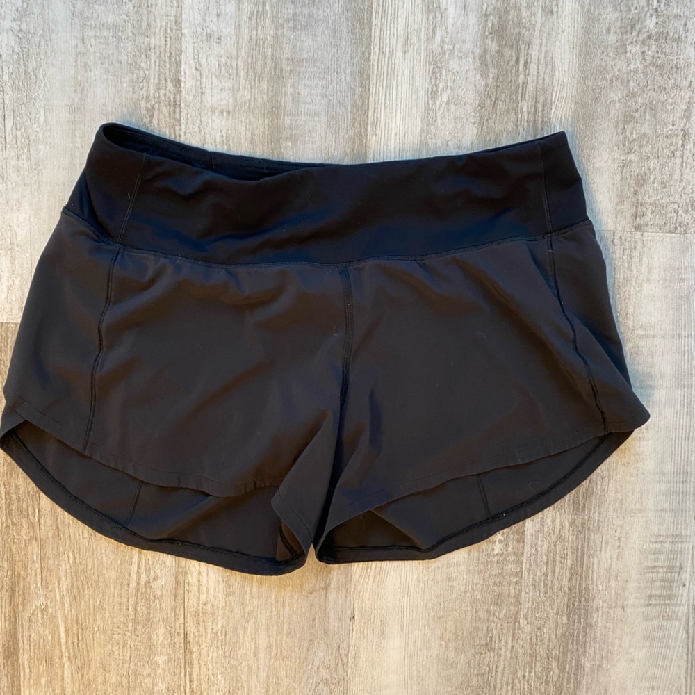 LuluLemon Speed Up Shorts - 4”, size 8